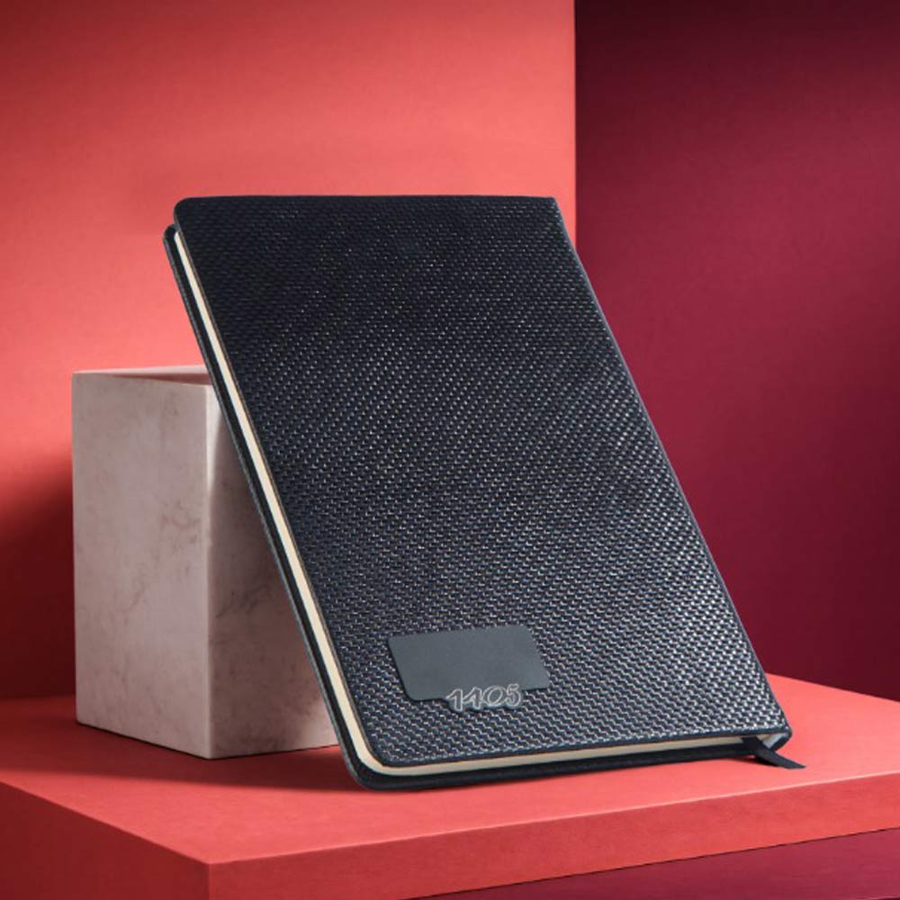 تقویم 1405 برند آپادانا کد26 دستیار چرم